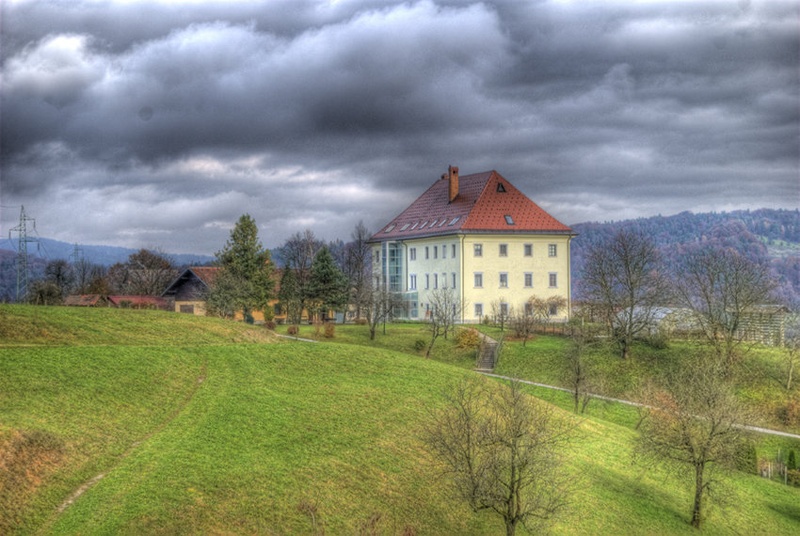 Hišica by Primož Lampreht
