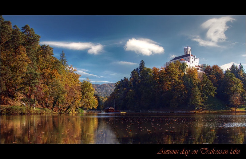 Autumn day on Trakoscan lake by Kristijan Keretić
