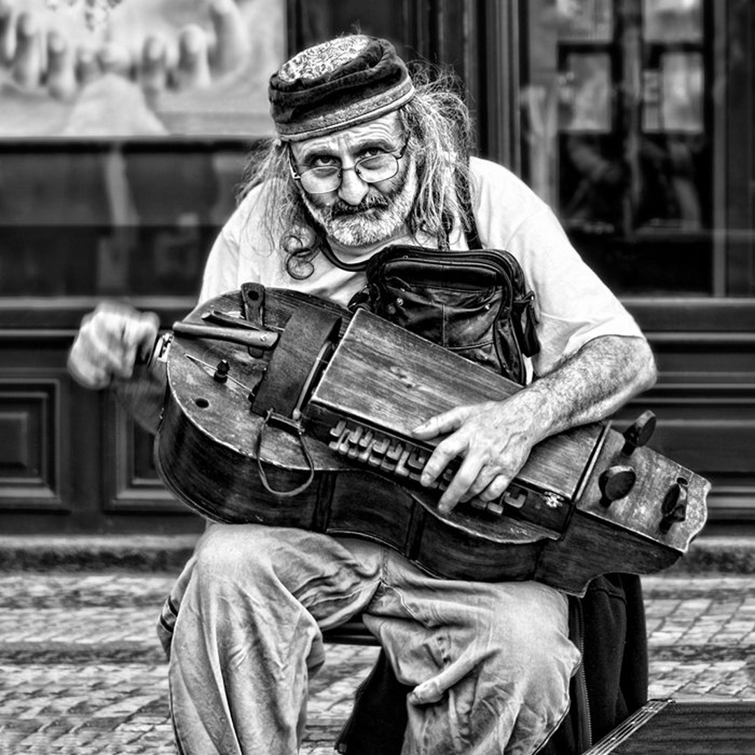 Song for a few cents by Igor Gratzer
