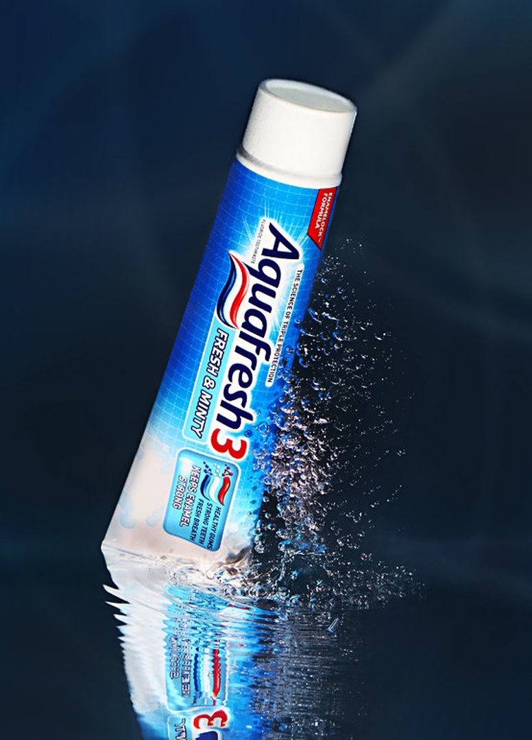 Aquafresh3 by Igor Gratzer