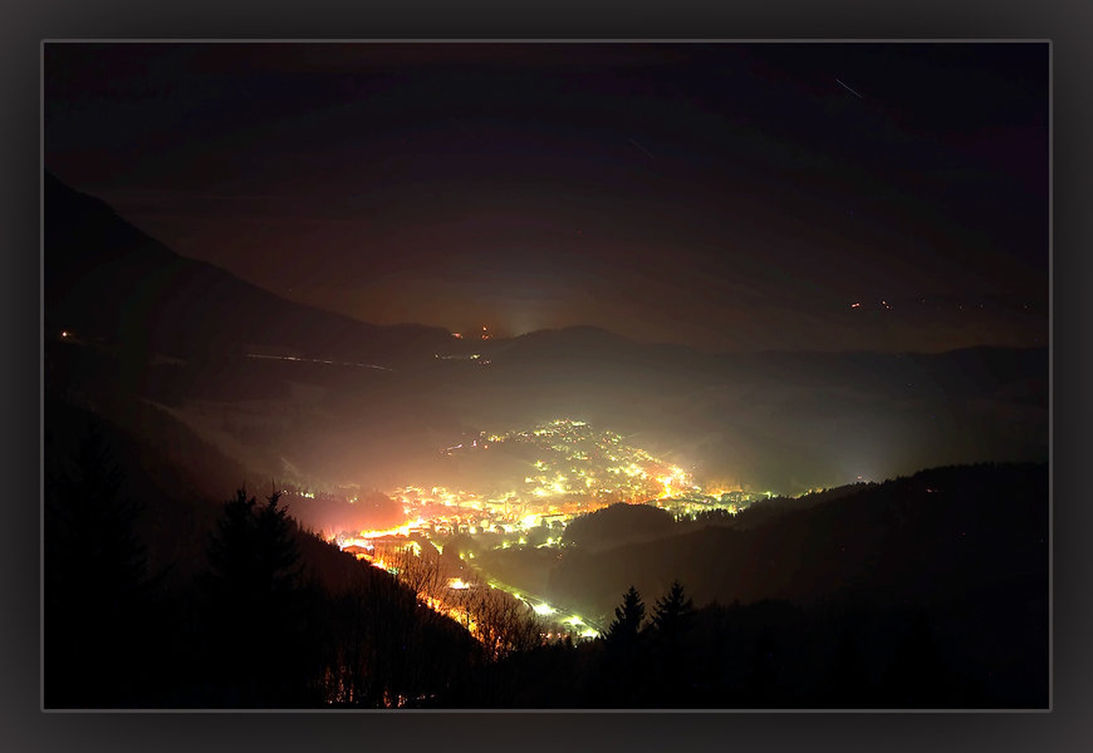 Nočna by