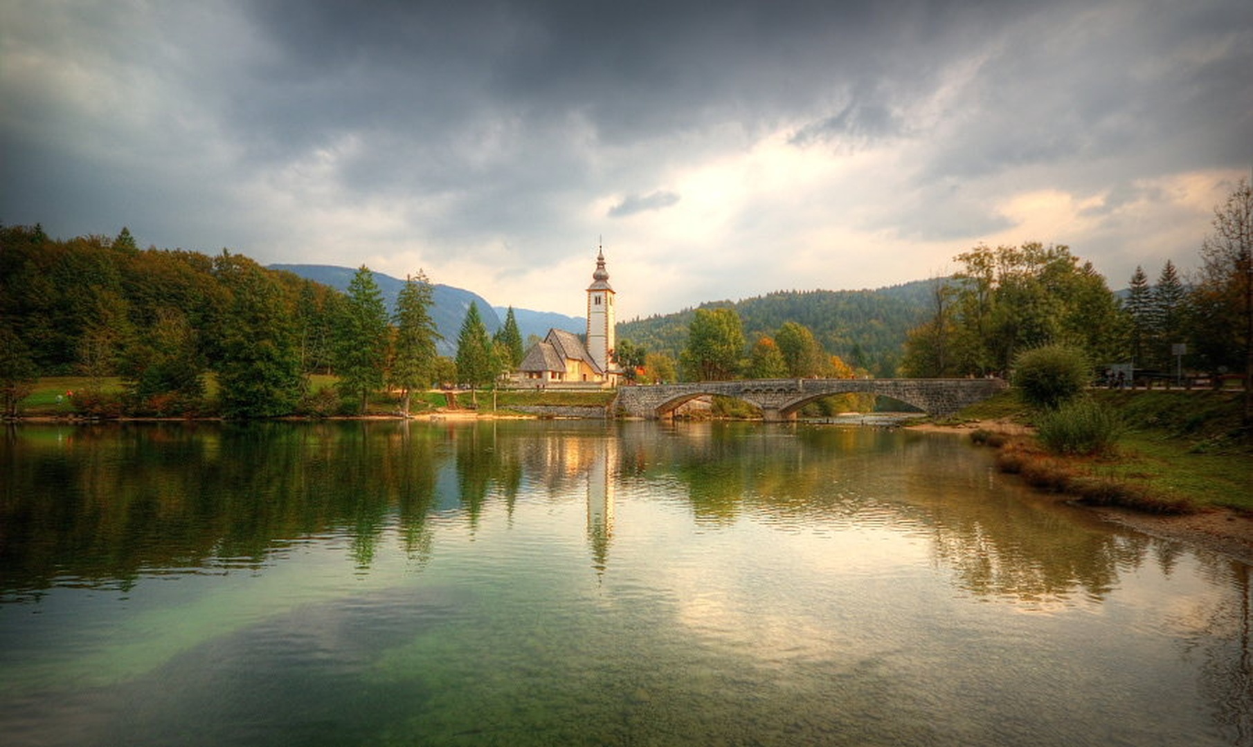 Jesenski Bohinj by Boštjan Peterka
