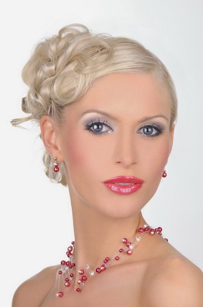 Make up by Peter