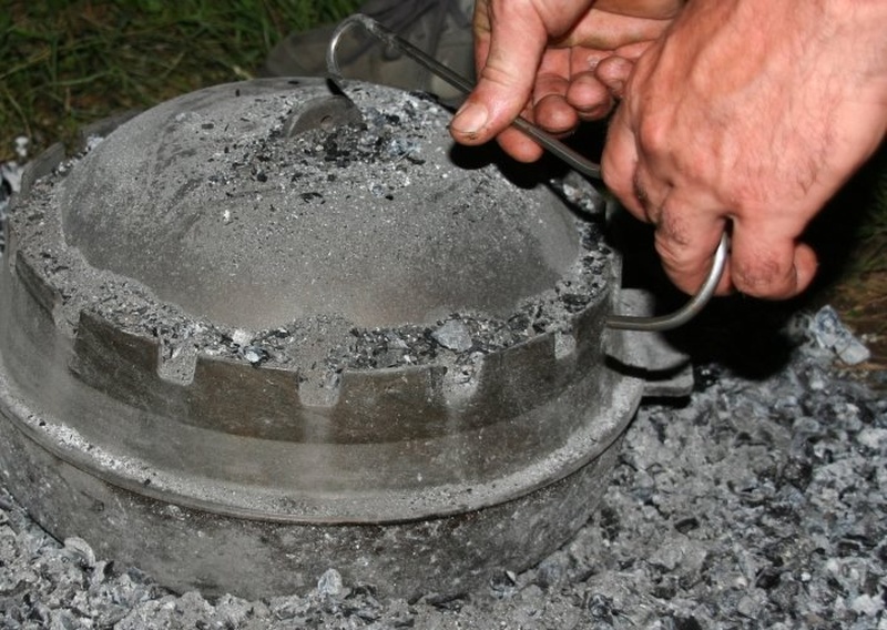 poglejmo kaj je spodaj by sara š