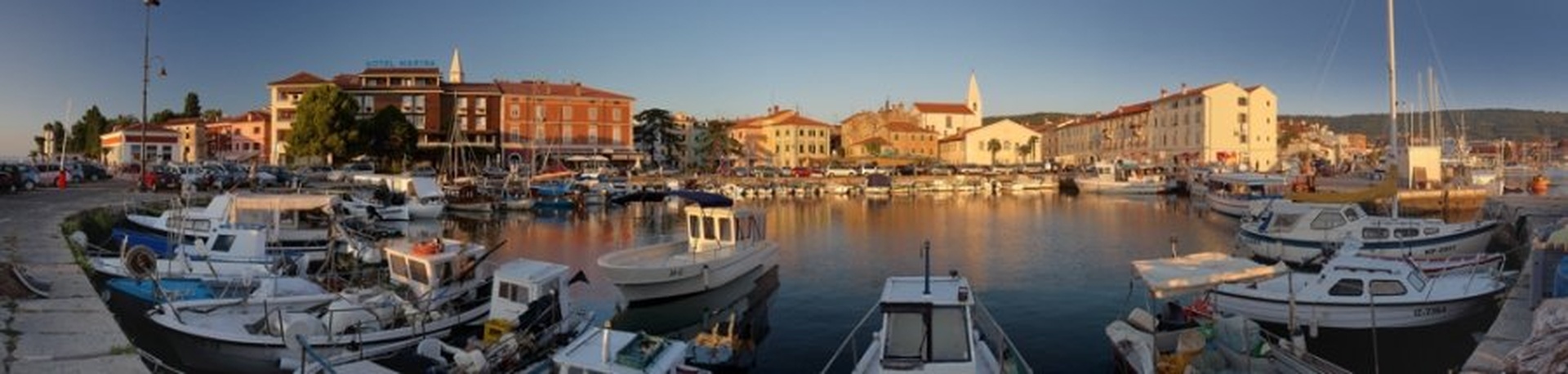 Mandrac-Izola by Aleksandar Savic