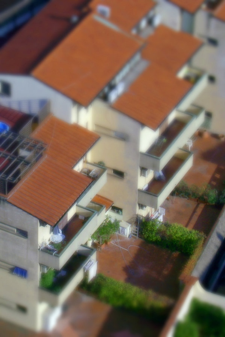 TILT-SHIFT by