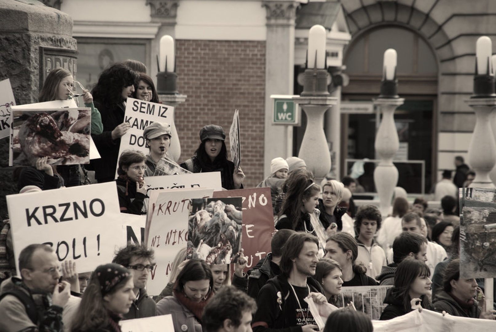 Protest proti krznu by