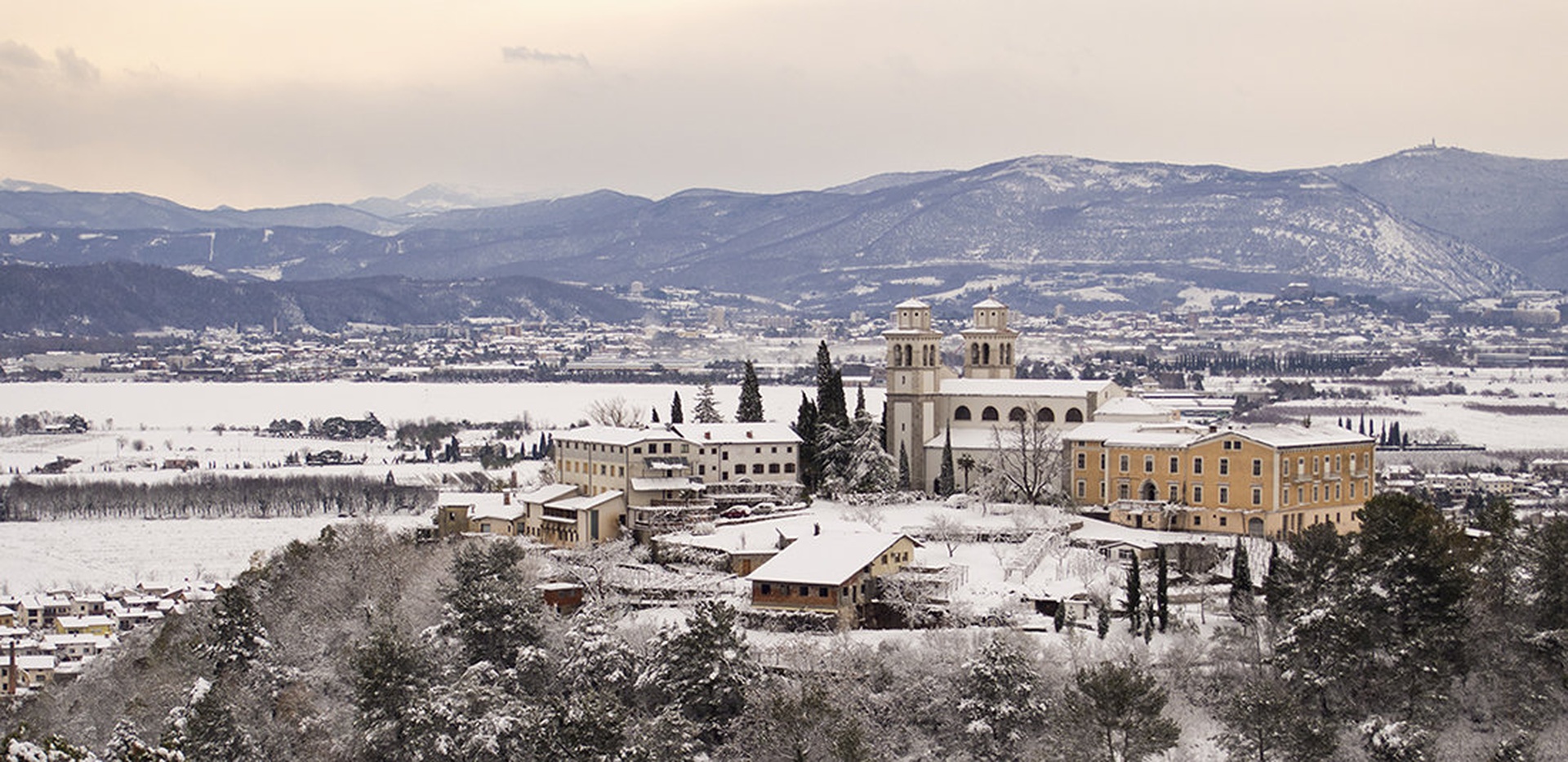 Mirenski grad by Bojan Marušič