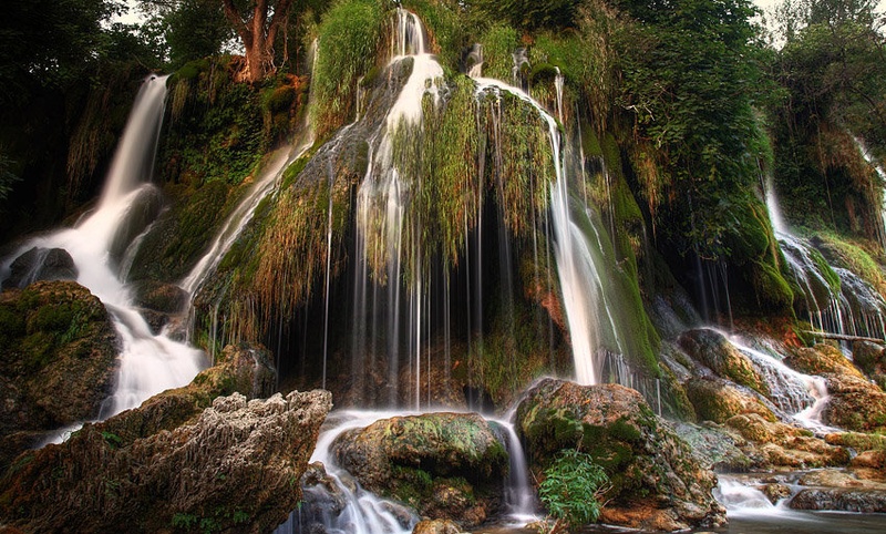 Kravice by Mario Glavaš