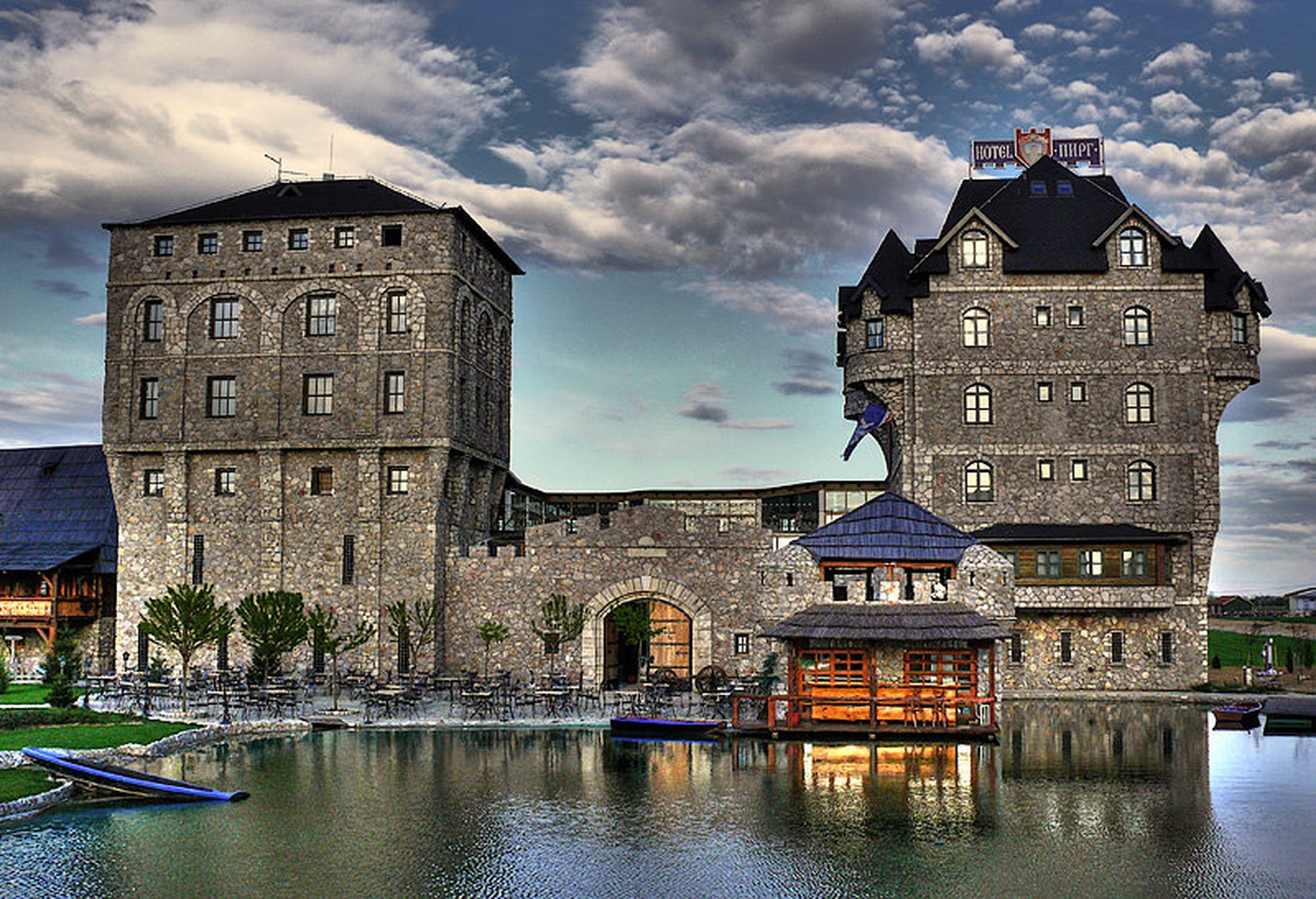 Hotel Pirg by Mario Glavaš