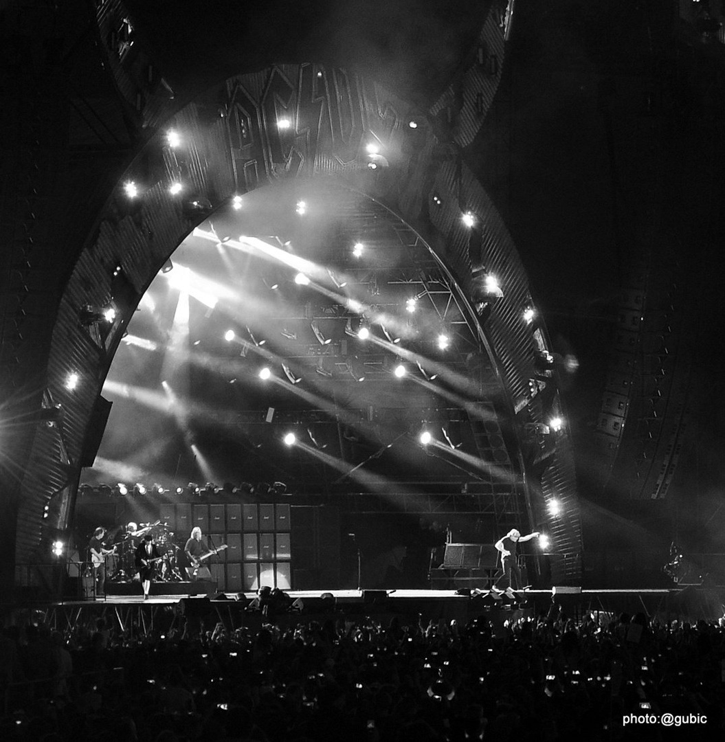 ACDC by Andrej Gubič