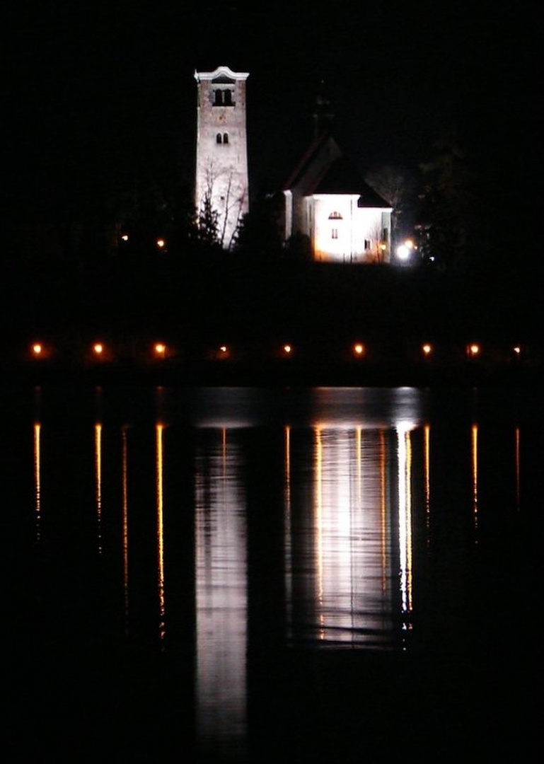 večerni otok by Andrej Gubič