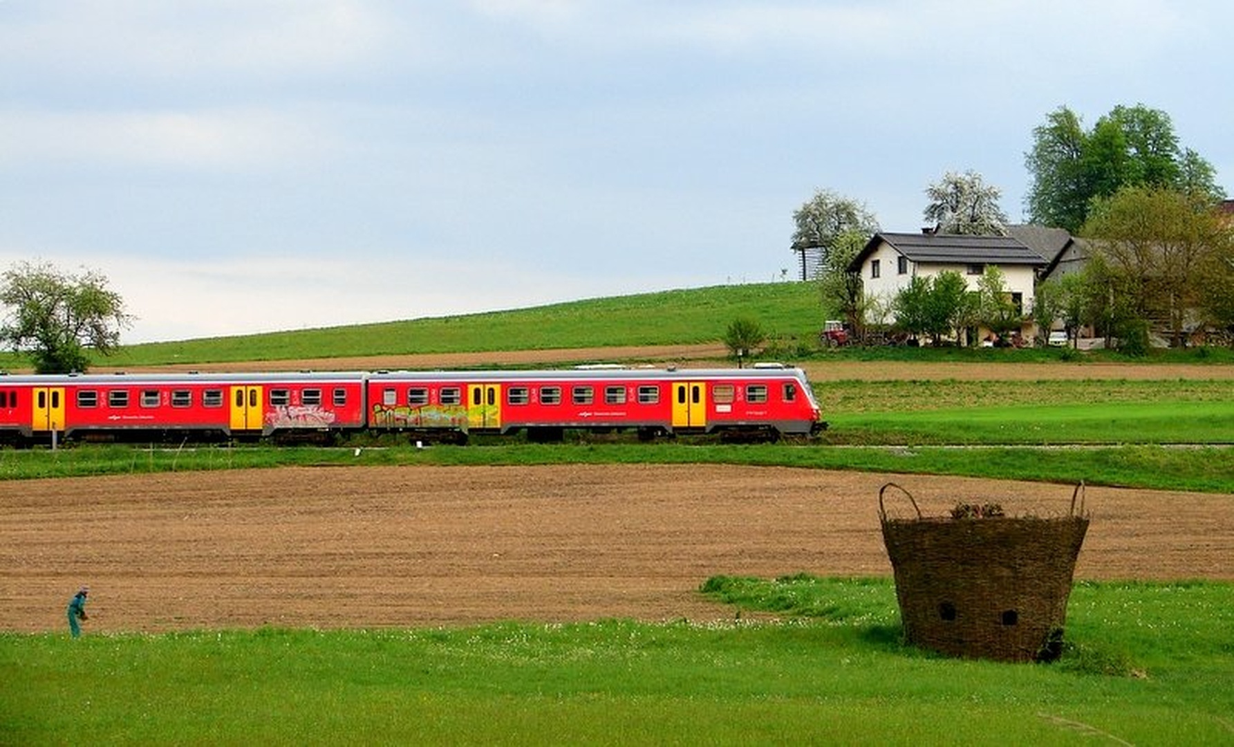 čez polje by Andrej Gubič