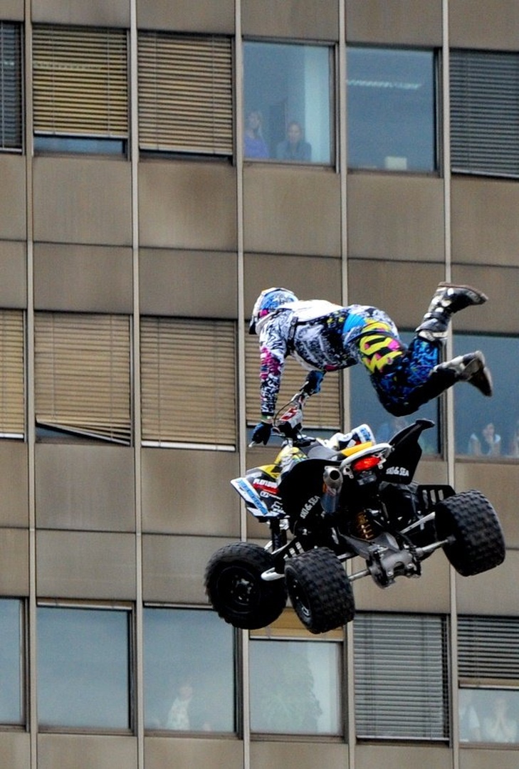 extreme quad freestyler by Andrej Gubič