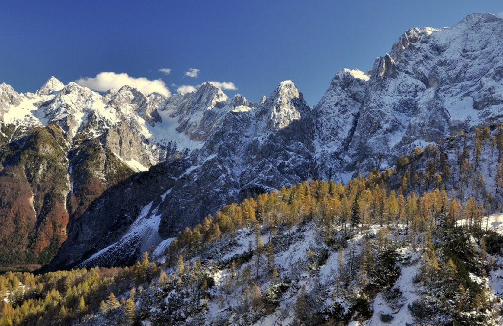 Slovenija2 by Andrej Gubič