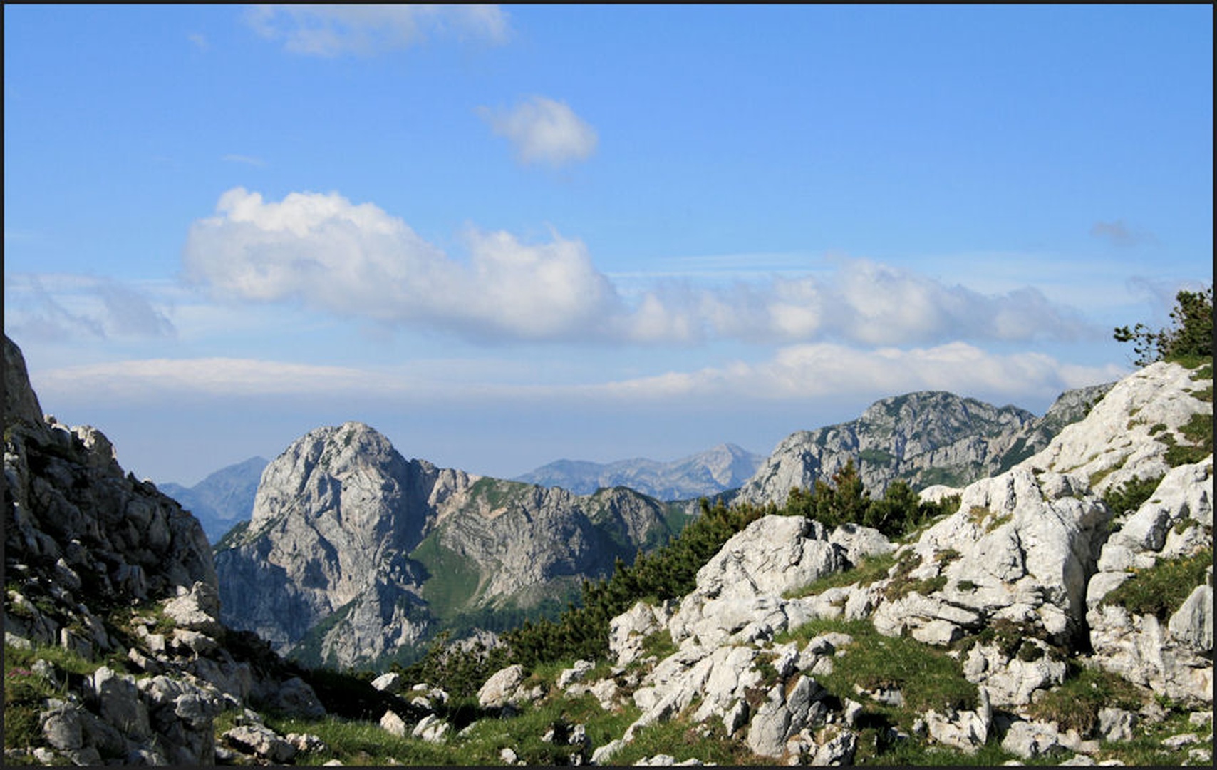 Pogled na G 1 by Marjan
