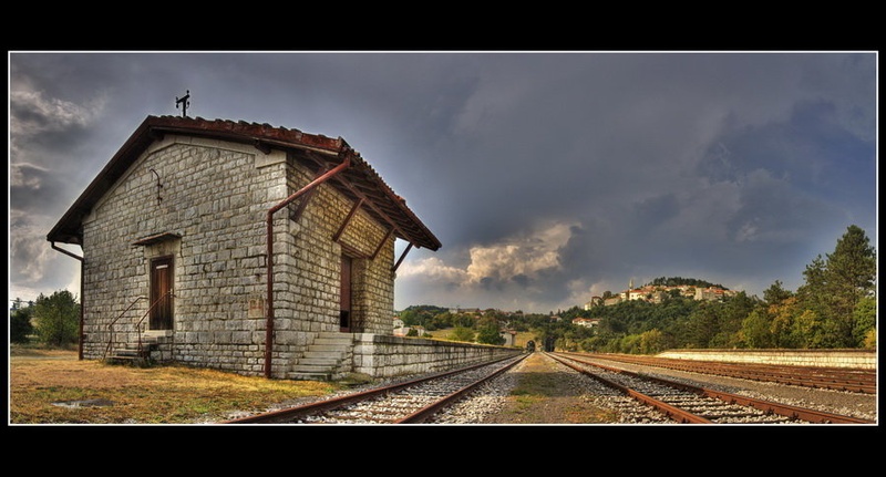 Postaja: Štanjel by Peter Gregorčič