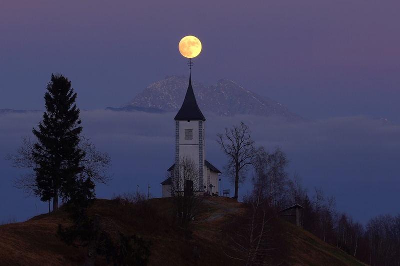 Božična polna luna by budo