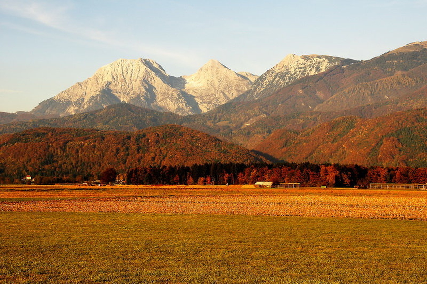 Ko se dan poslavlja by