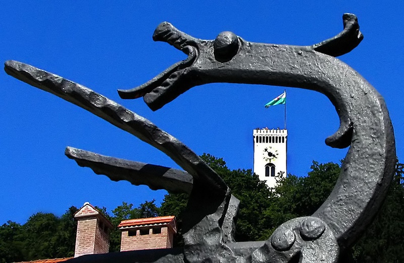 Drugačen pogled by Marijan Ponikvar
