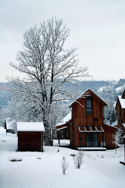 wood and snow by snow