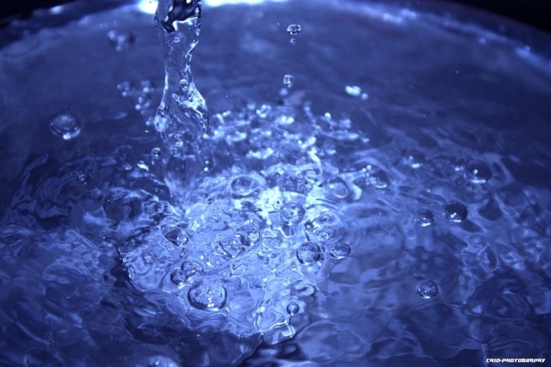 Water drop by Chio