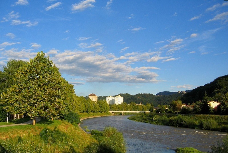 Na koncu mesta by tonez