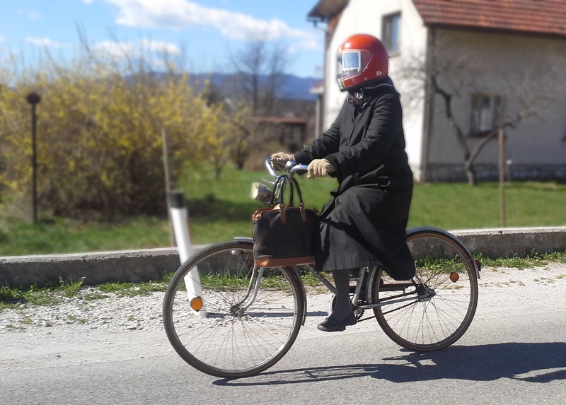 testna voznica nove nolanove čelade by miran64