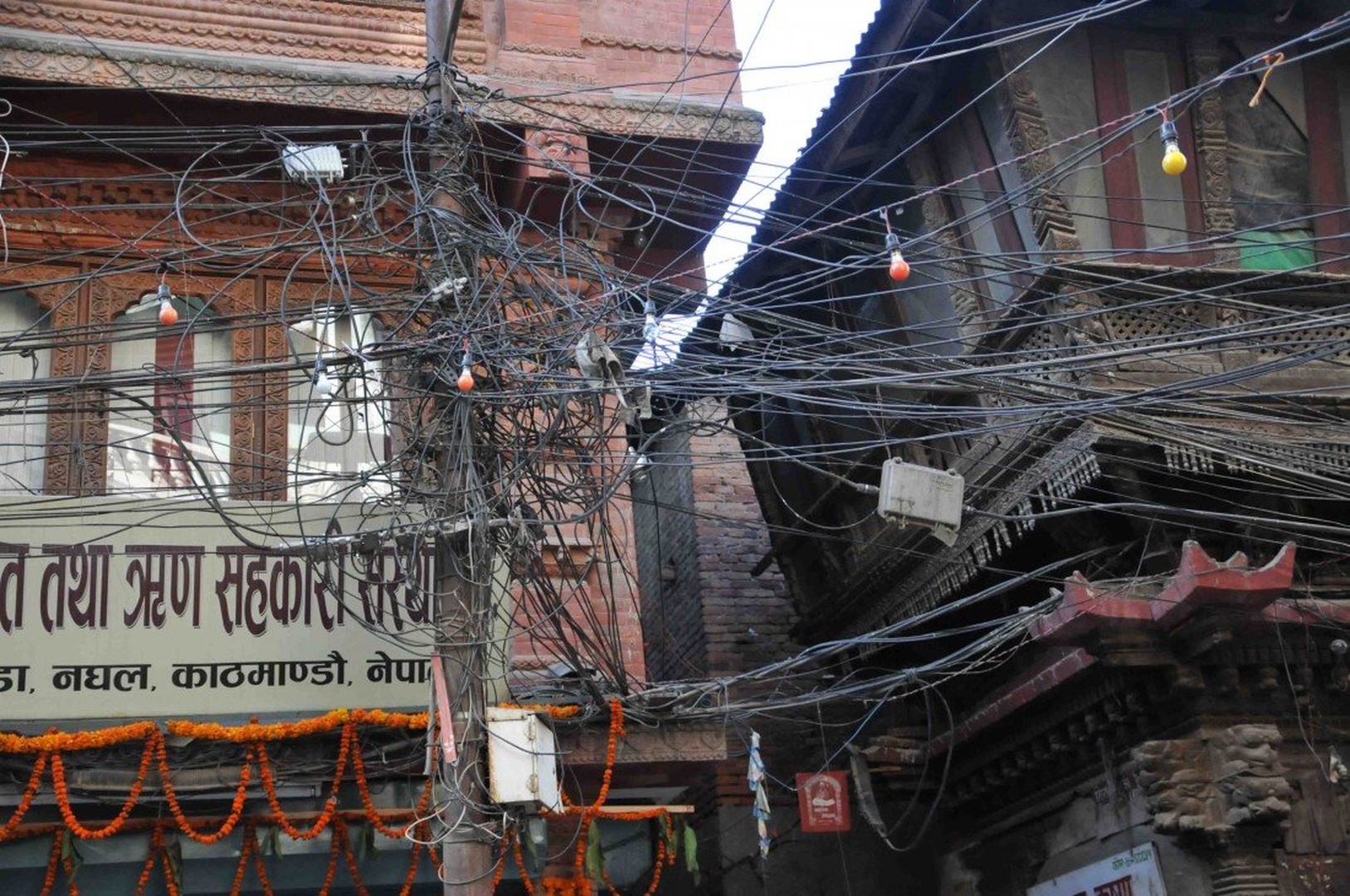 elektro omarica -Nepal by miran64