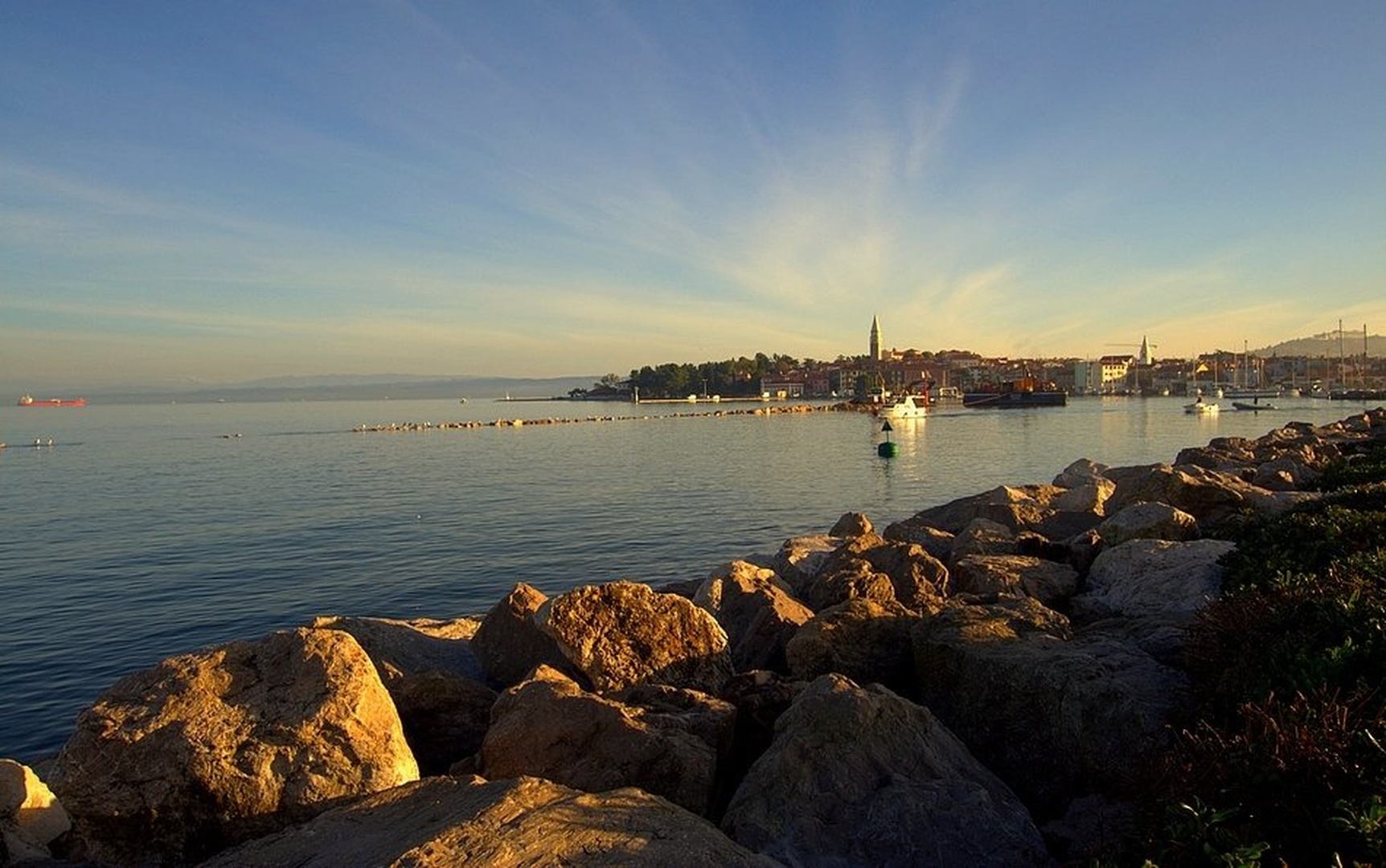 IZOLA by milan kern