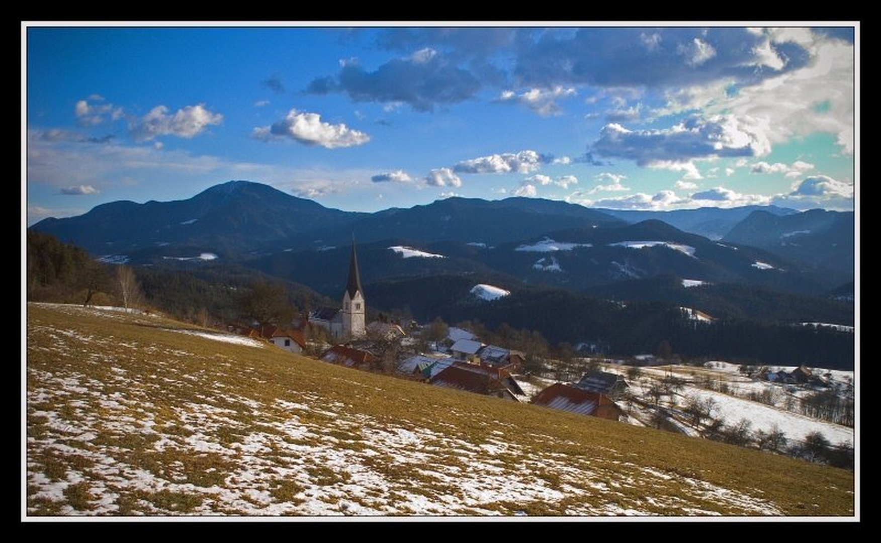 Šentanel z okolico by