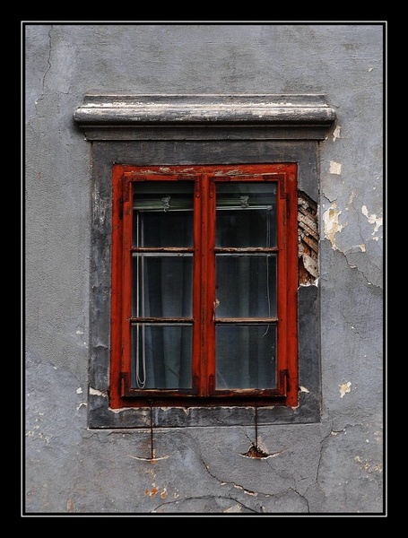 Anybody home!? by dawc