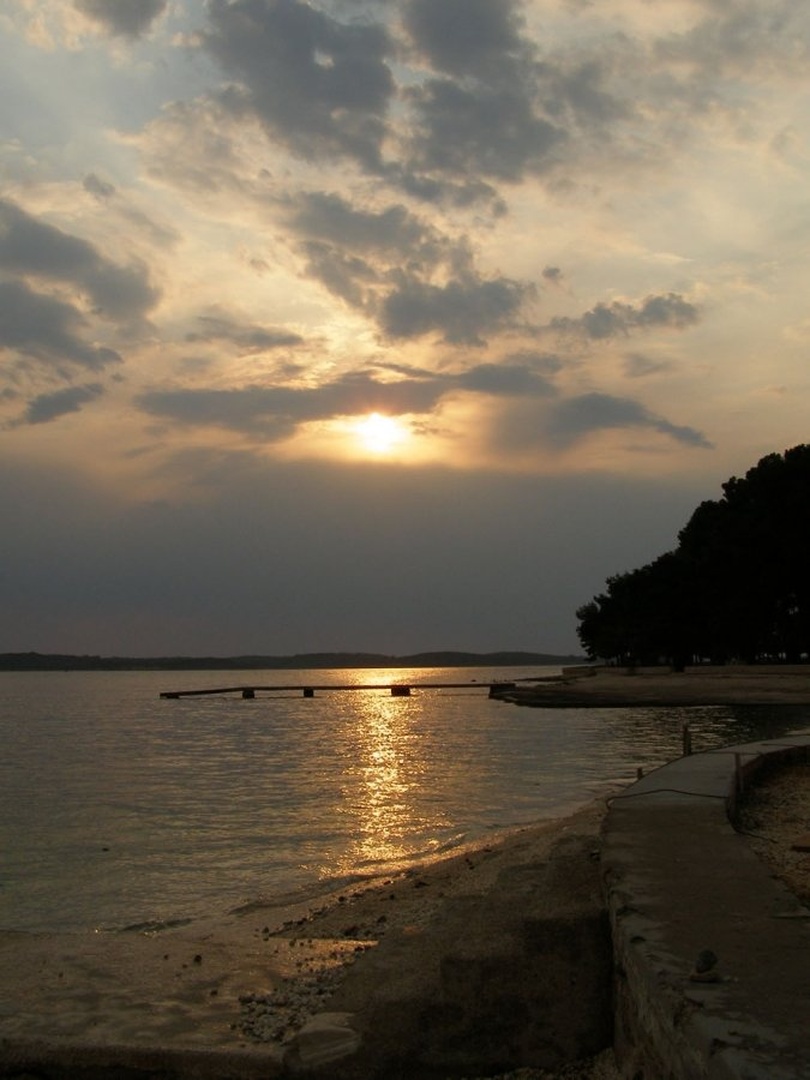 malo plaže by Jure Horvat