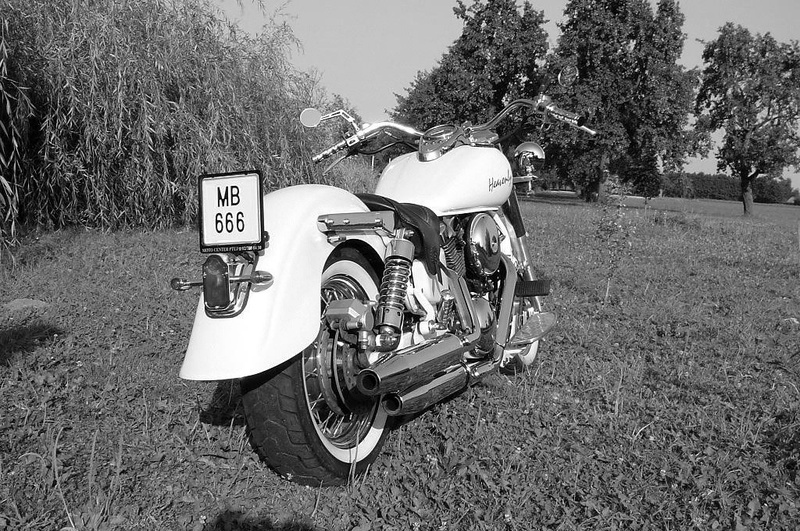 Moped by kronik