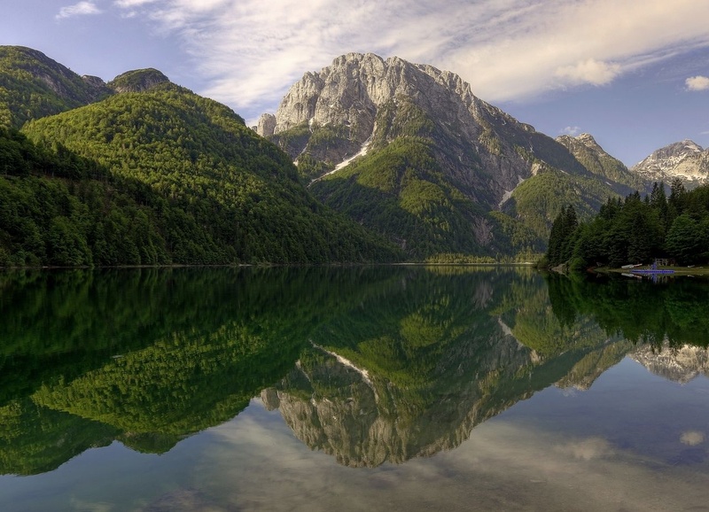 Rabeljsko jezero by Blaž Črepinšek