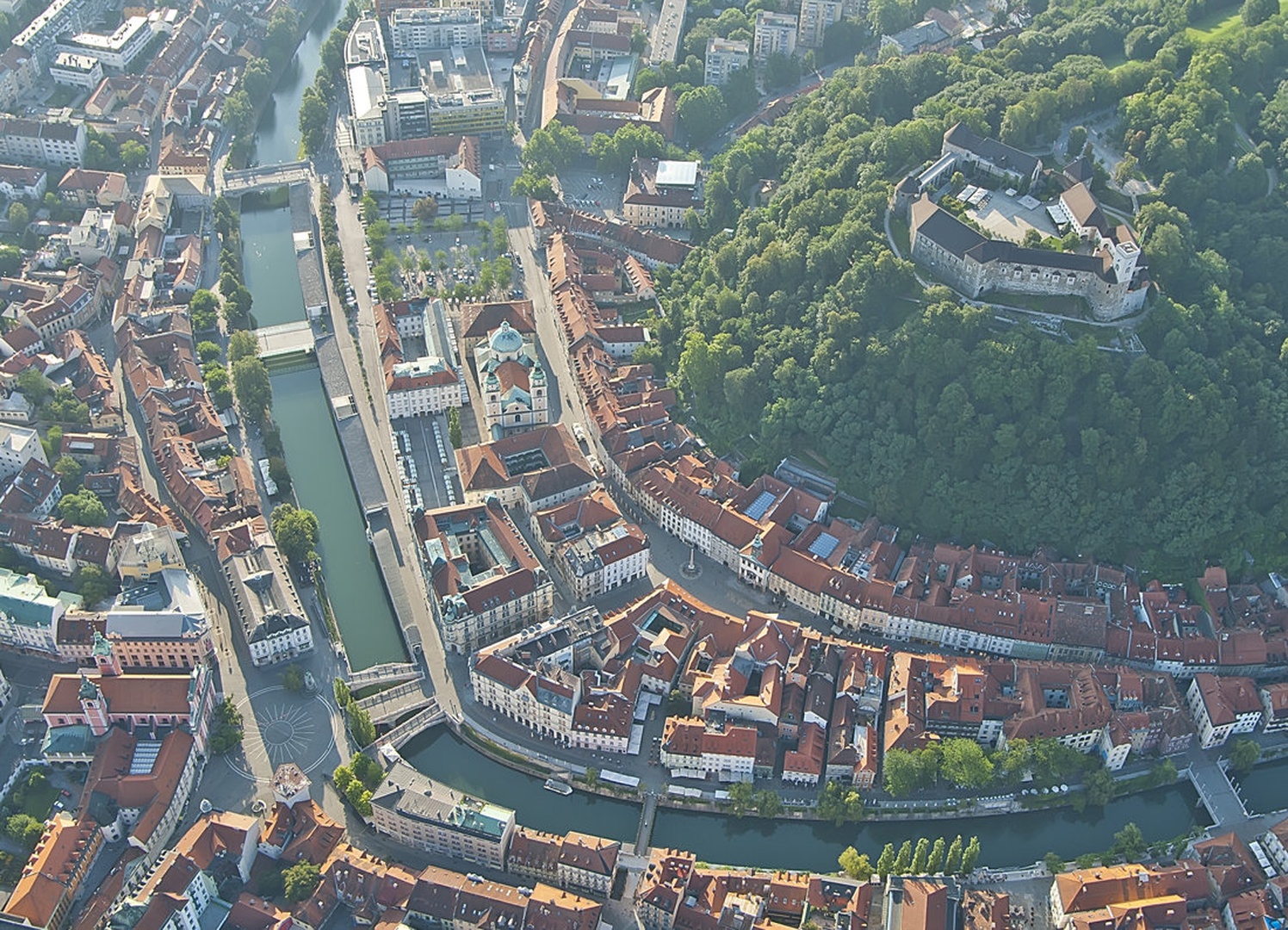 Grad-tromostovje-prešerc by Blaž