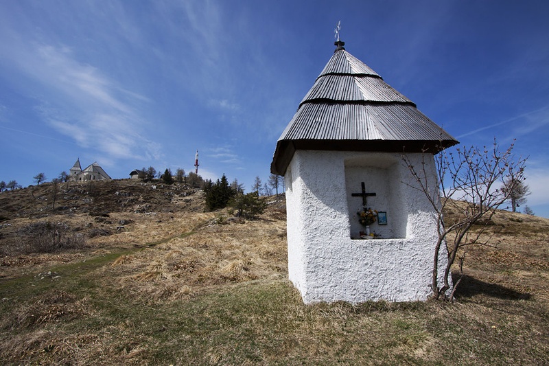 Kapela pod Uršljo by Jure Korez