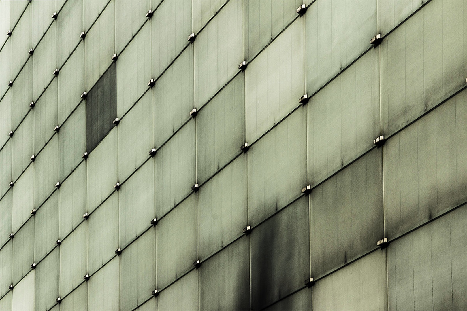 Cube 0 by Maj Valerij
