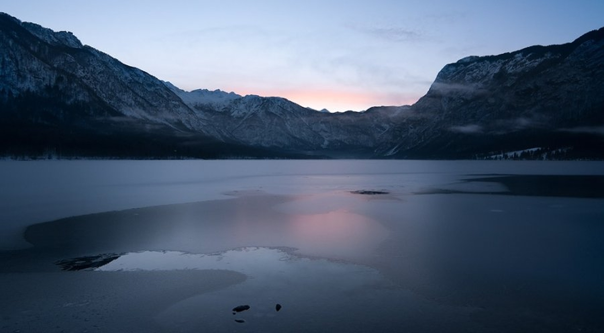 I ain't no square by Andy Aungthwin
