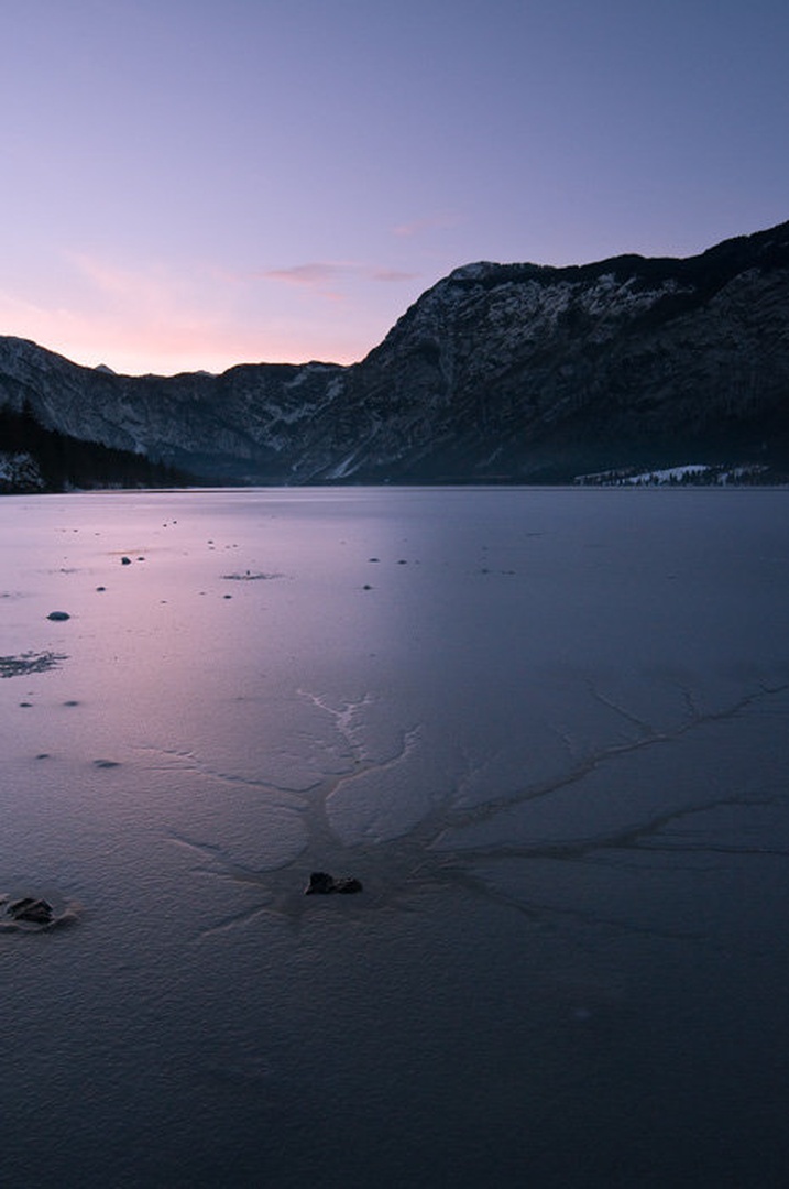 Untitled by Andy Aungthwin