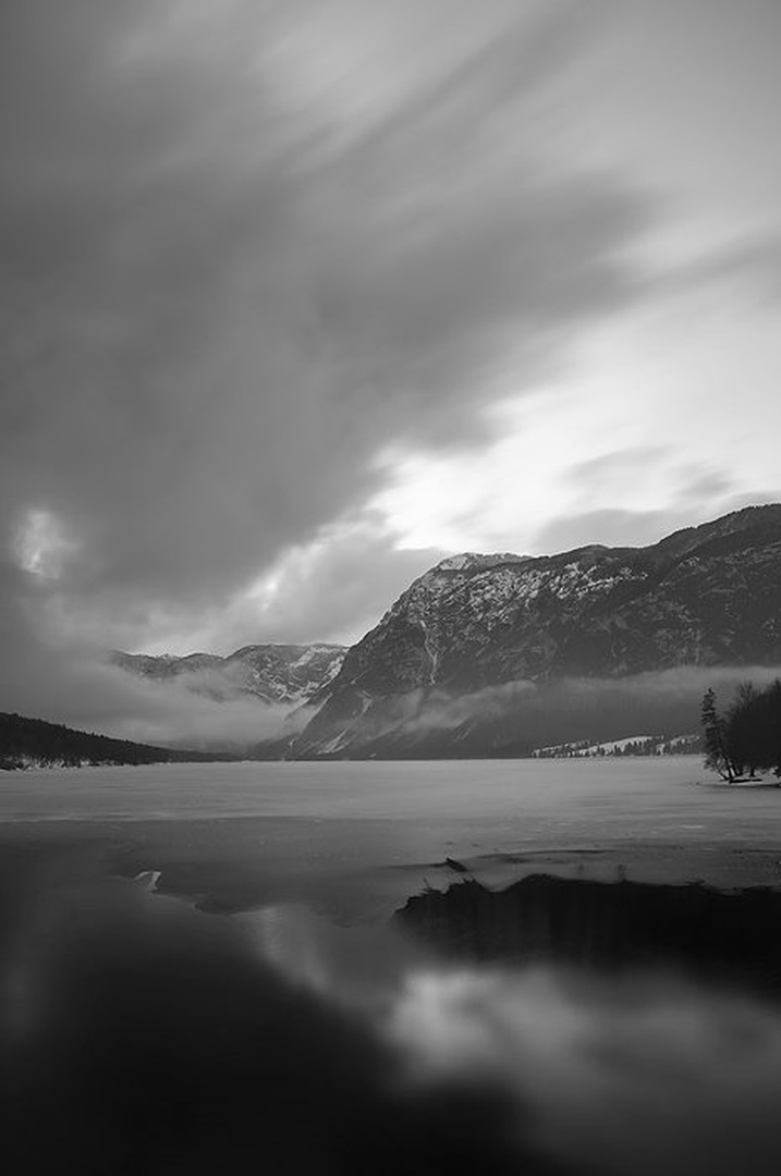 Untitled by Andy Aungthwin