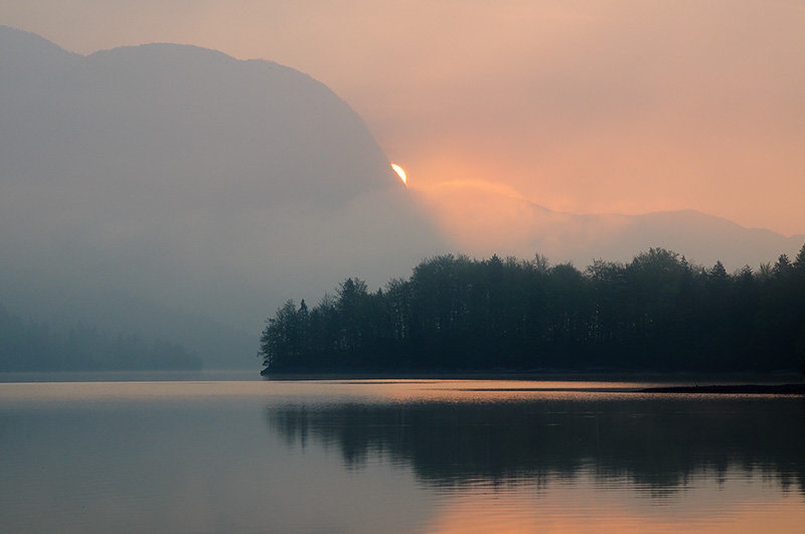 Untitled by Andy Aungthwin