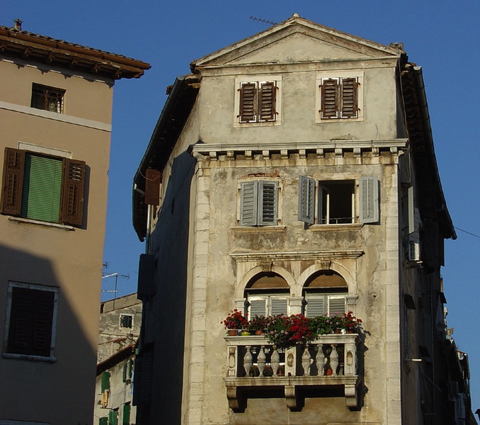 pogled na trg by -