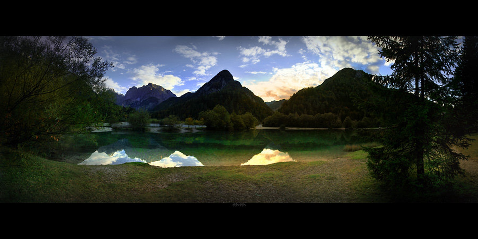 vobjemugora by Matej Meglič