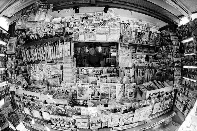 Edicola by Borut Hočevar