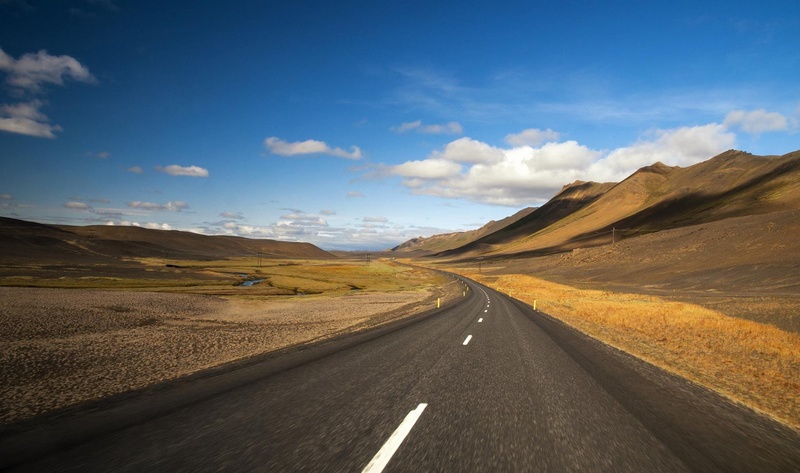 Iceland road by pucvoler