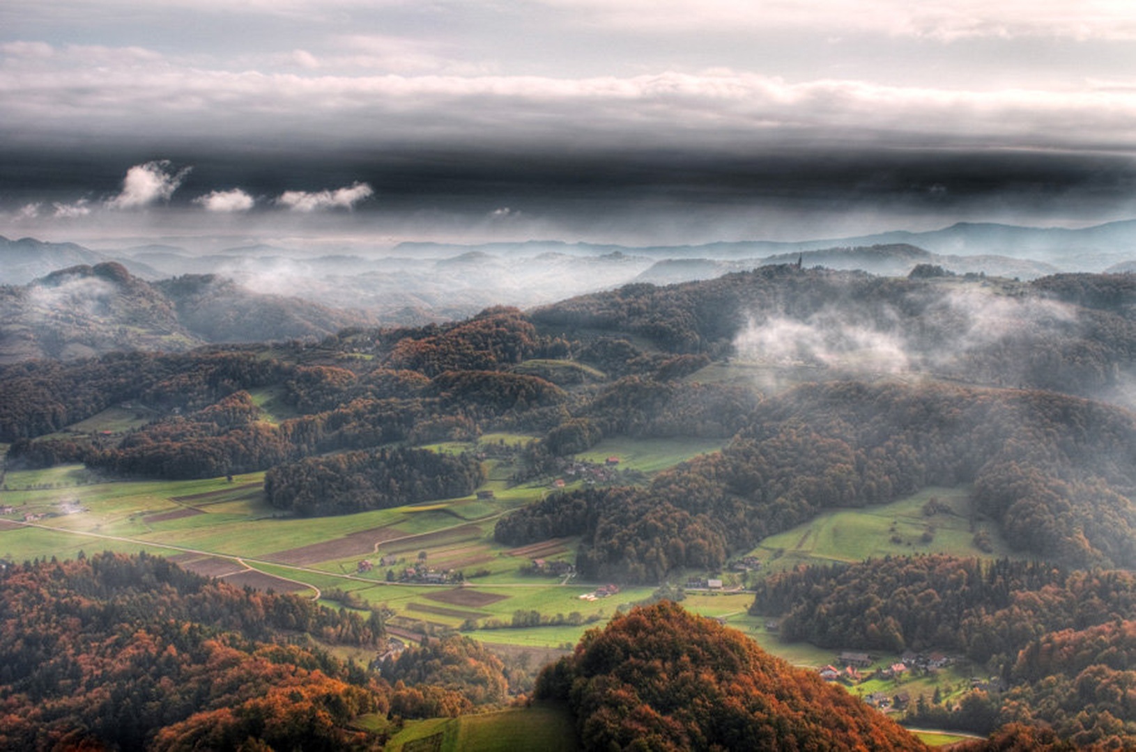 Jesensko jutro by
