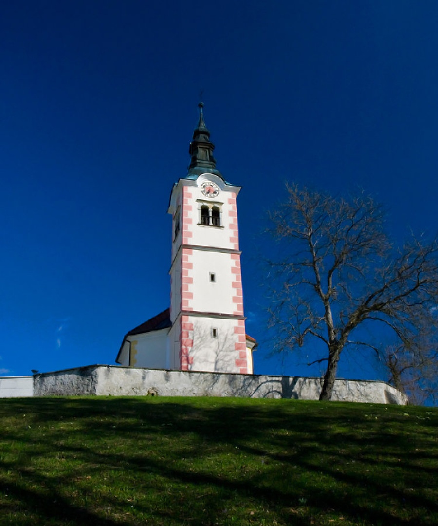 Cerkev na sončku by Primoz