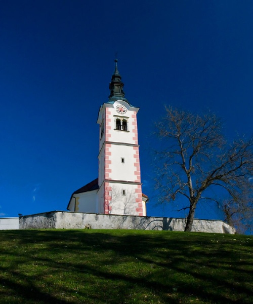 Cerkev na sončku by Primoz