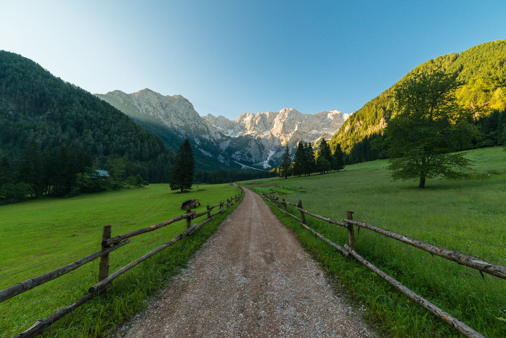 Zgornje Jezersko by Žiga Radšel